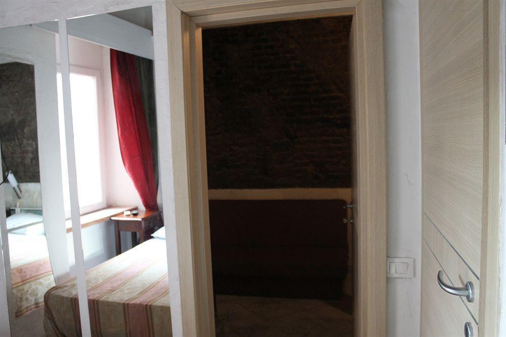 Mazzini 16 Downtown Hotell Pisa Exteriör bild